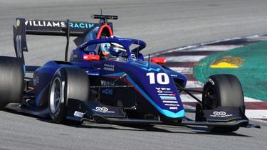 PRUEBA. El auto del MP Motorsport de Colapinto en la pista de Montmeló.