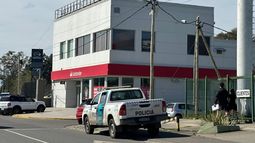 El dinero fue retirado por la víctima de la sucursal del kilómetro 51 de la Panamericana del Banco Santander.&nbsp;