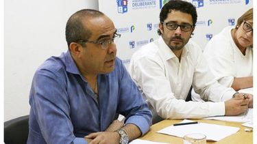 REUNIÓN. Horacio Piazzale y Adrián Maciel, en la sede del HCD..
