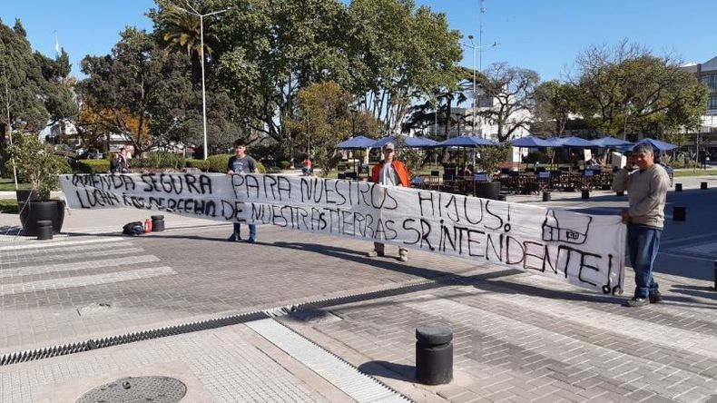 Son 18 las familias que se oponen a ser desalojadas. .