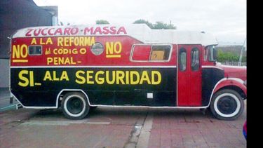 Código, cotillón y algunos excesos.