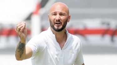 TOMATITO. Sebastián Pena dirigió su primera práctica como DT de Real Pilar.&nbsp;