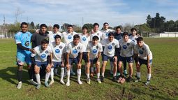 PILCHA NUEVA. La formación de Pilar City que ganó categóricamente el domingo. PILCHA NUEVA. La formación de Pilar City que ganó categóricamente el domingo.