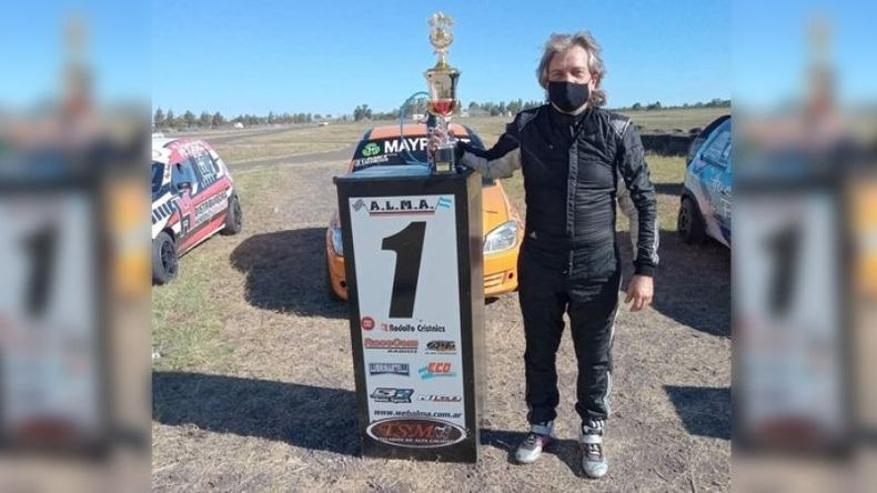 GANADOR. Ruggero marca el “1” tras su primer triunfo en la Clase 3..