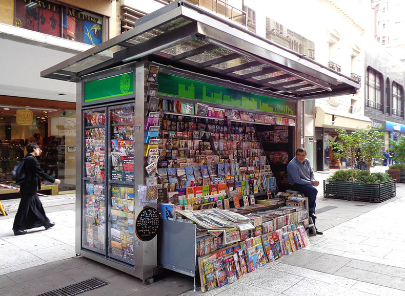 La medida publicada en el Boletín Oficial disuelve el Registro Nacional de Vendedores y Distribuidores de Diarios y Revistas.