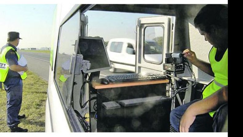 Las fotomultas, eje del debate entre Provincia y el Ombudsman..