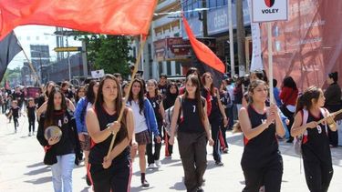 JULIO SÍ, OCTUBRE NO. Este año se adelanta el desfile de las Patronales..