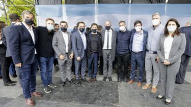 MÁS CERCA. Achával volvió a encontrarse con el je de Gabinete provincial, Martín Insaurralde. .