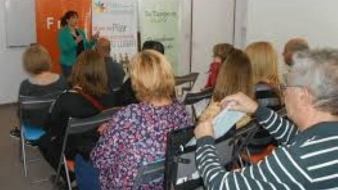 Capacitan a comerciantes sobre venta por Internet