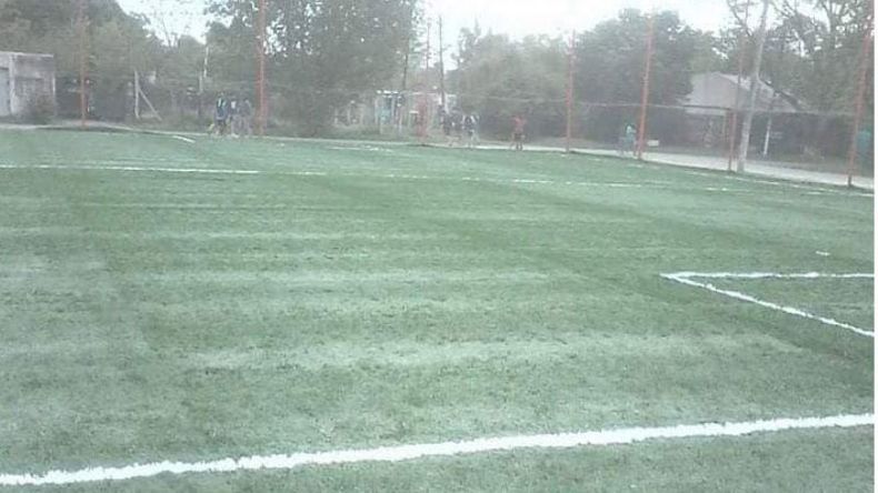 A LA ESPERA. La cancha sintética de fútbol y hockey del Club Zelaya..