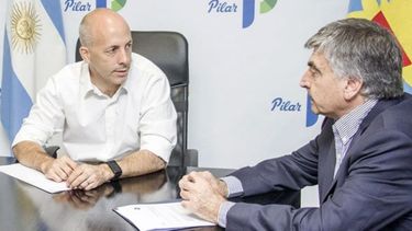 EN FUNCIONES. Ducoté mantuvo ayer la primera reunión con Colombo Mosetti..