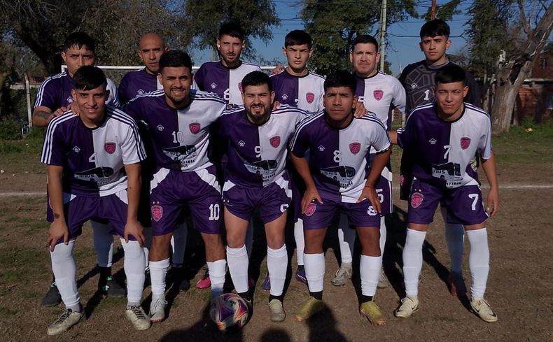 EQUIPO. Leones de Villa Rosa se ilusiona con pelear el título.