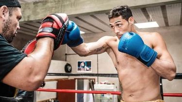 GUANTEO. Peralta trabaja en el gimnasio a la espera de la velada en River.