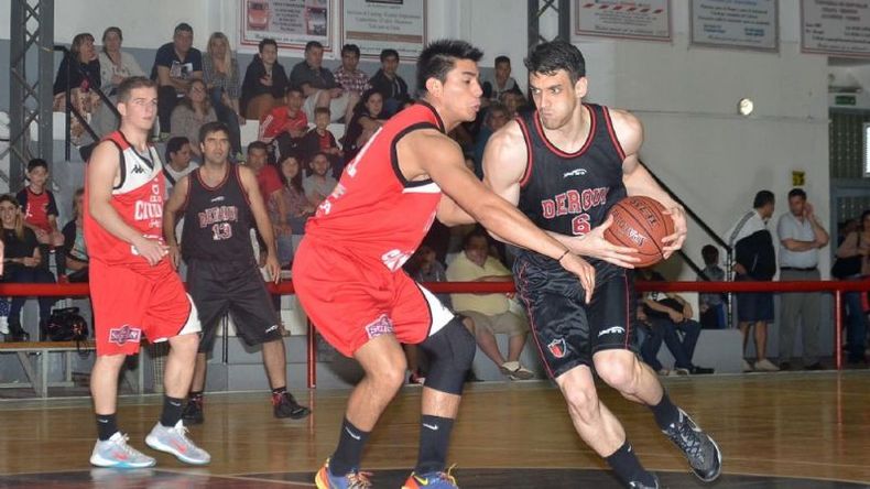 Baquero fue la figura del Rojinegro ante Saladillo. FOTO FREDY CABALLERO.