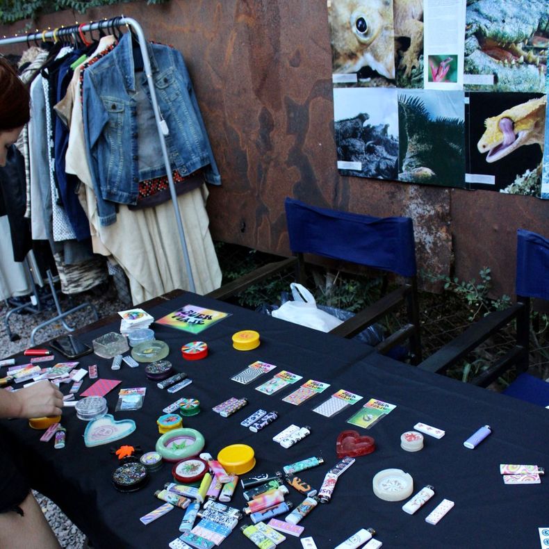 Feria de ropa usada y música en vivo en el kilómetro 47