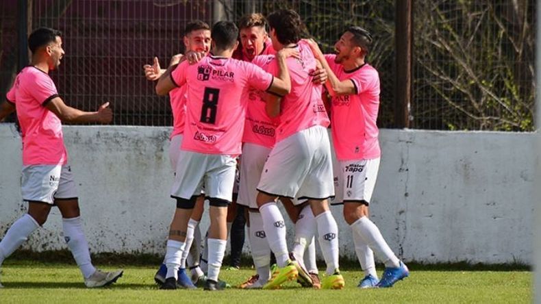 Real Pilar da el primer paso en busca de la B..