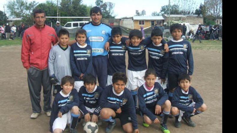 La 2002 de Eva superó 2-0 a los de José C. Paz..