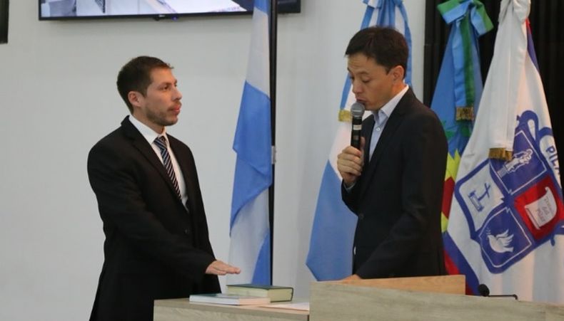 “SÍ, JURO”. Iván Soria asumió como concejal hasta el próximo 10 de diciembre.