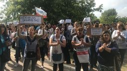 RECLAMO. Los docentes exigen escuelas seguras e insisten con el carpetazo..