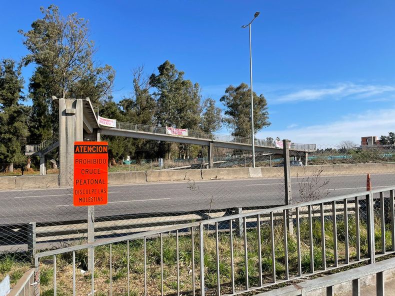 El puente está inutilizado desde mayo de 2023.