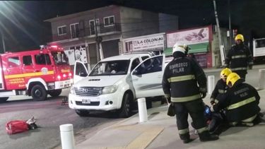 El motociclista herido fue asistido por los bomberos hasta la llegada de la ambulancia.&nbsp;