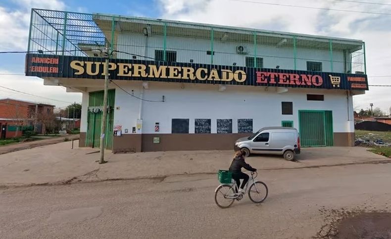 Uno de los supermercados amenazados, en Lagomarsino.