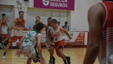 Jonatan Treise y un pase de lujo para Von Schmeling en el triunfo amistoso de Atlético Pilar.