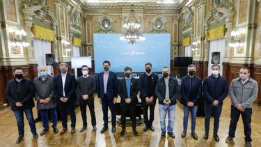 SALÓN DORADO. Achával participó del acto de lanzamiento del programa..