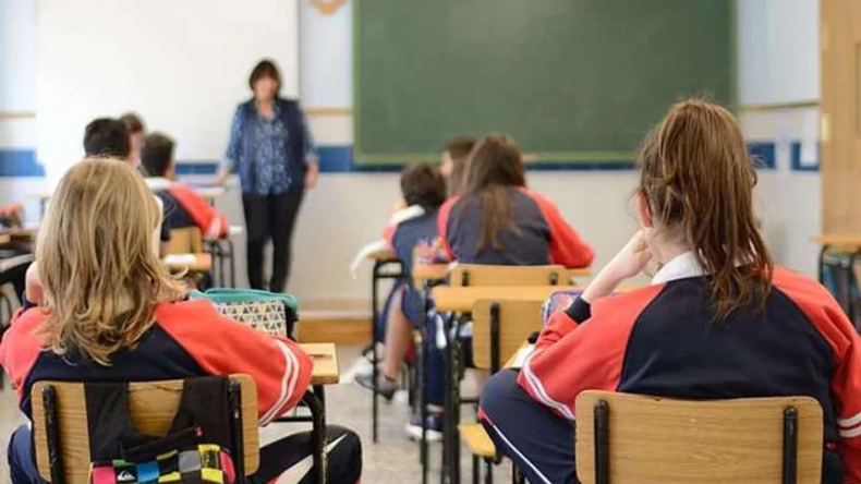 El incremento se aplicará en dos tramos y alcanzará a todos los colegios privados con aporte de la Provincia.