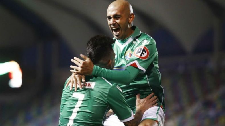 El Pájaro festeja el 2º gol de Audax. Foto PrensaFutbol.