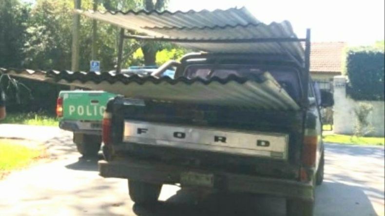 INCAUTADAS. La camionetas en la que eran transportadas las chapas. .