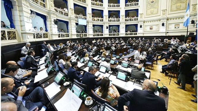 VOTACIÓN. Los diputados dieron el sí tras un largo debate..