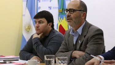 VISITA. Martignone junto al presidente de la comisión de Hacienda..
