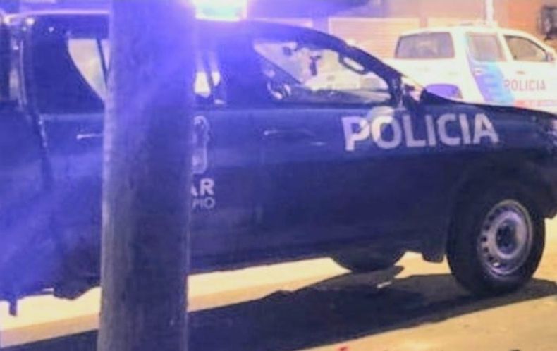 La polic&iacute;a acudi&oacute; al choque entre una moto y una camioneta en La Lonja.