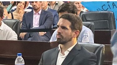 Juan Martín Tito presentó ante el HCD un proyecto para crear el primer hospital público veterinario en Pilar.&nbsp;