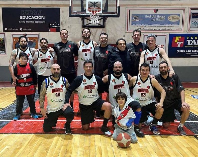 Presidente Derqui manda en su zona con récord 4-0.