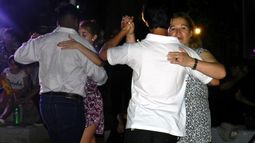 Al ritmo del 2X4 en la plaza 12 de octubre