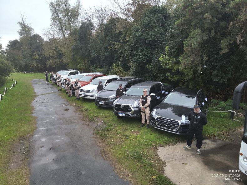 ALTA GAMA. Los vehículos incautados en la agencia Autos Pilar Premium.