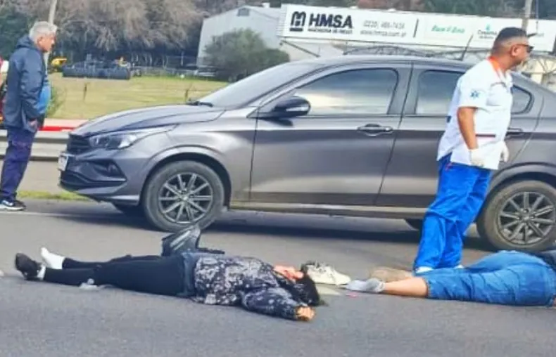 Las dos mujeres fueron llevadas conscientes al Hospital Central de Pilar.