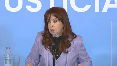 UNIDAD. Cristina Kirchner llamó a no caer en las falsas antinomias.