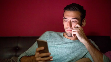 cinco actividades cotidianas para pasar menos tiempo en el celular