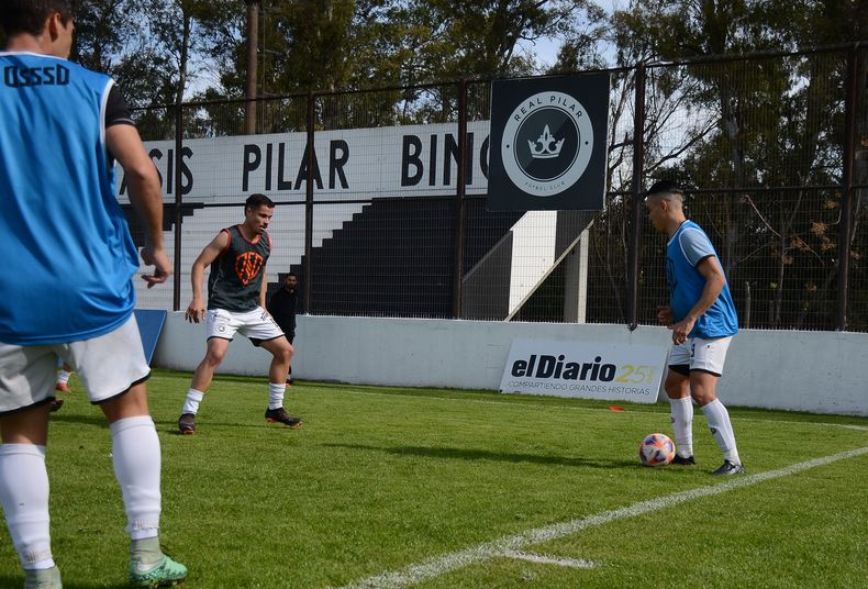 FRENTE A FRENTE. Rodríguez Silva y Vera Borda serían titulares ante Arenas.