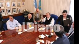 Uriburu, Ducoté, Zúccaro, Trindade y Neuspiller (de espaldas)..