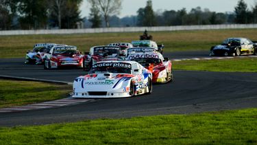 SÓLIDO ANDAR. El Chevrolet de Santilli Pazos con el que sueñan pelear el torneo.