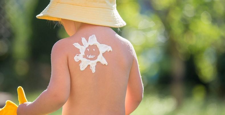 ¿Quién inventó el protector solar? (autourdebebe.com)..jpg