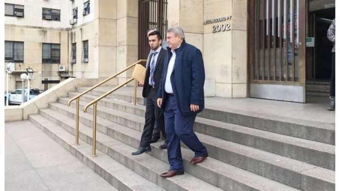 HOMBRES DE LEY. D’Onofrio y Álvarez, ayer, en Comodoro Py..