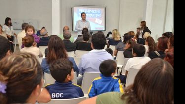 ASAMBLEA. La participación de los vecinos fue masiva..