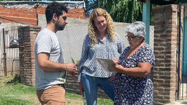 CON VECINOS. Analía Leguizamón busca ser parte del debate por el nuevo código.&nbsp;
