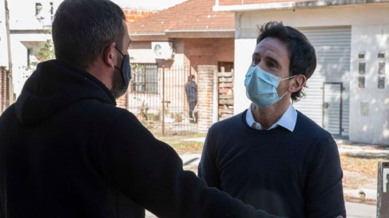 VILLA ROSA. Neuspiller visitó a un oficial de policía de la Ciudad..