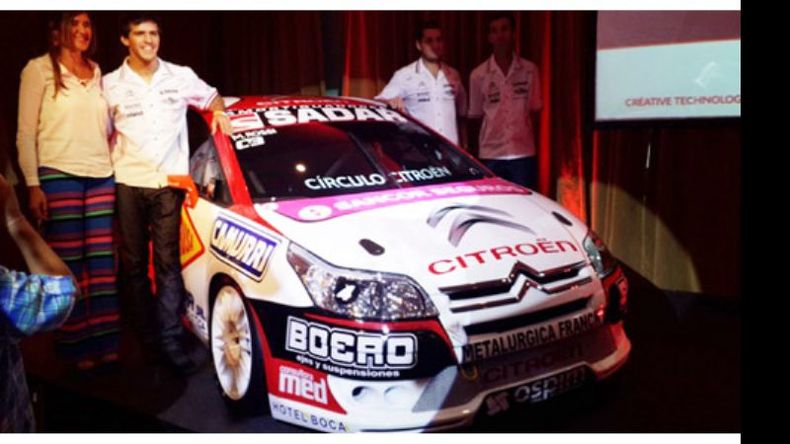Rossi junto al flamante C4 del Boero CP, en la presentación..